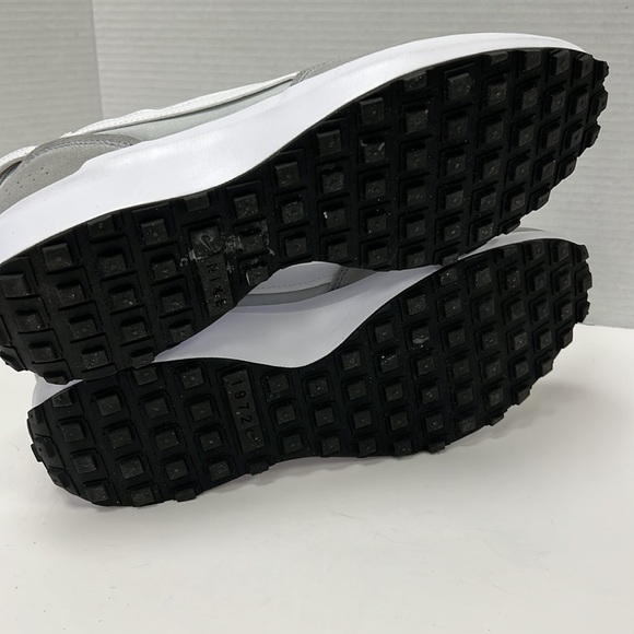 NEW Nike Men’s Waffle Debut Shoes in 'Grey Fog' DH9522-003 Size13 - Picture 6 of 6